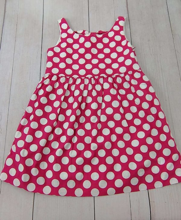 Vestido fucsia con lunares blancos ZARA